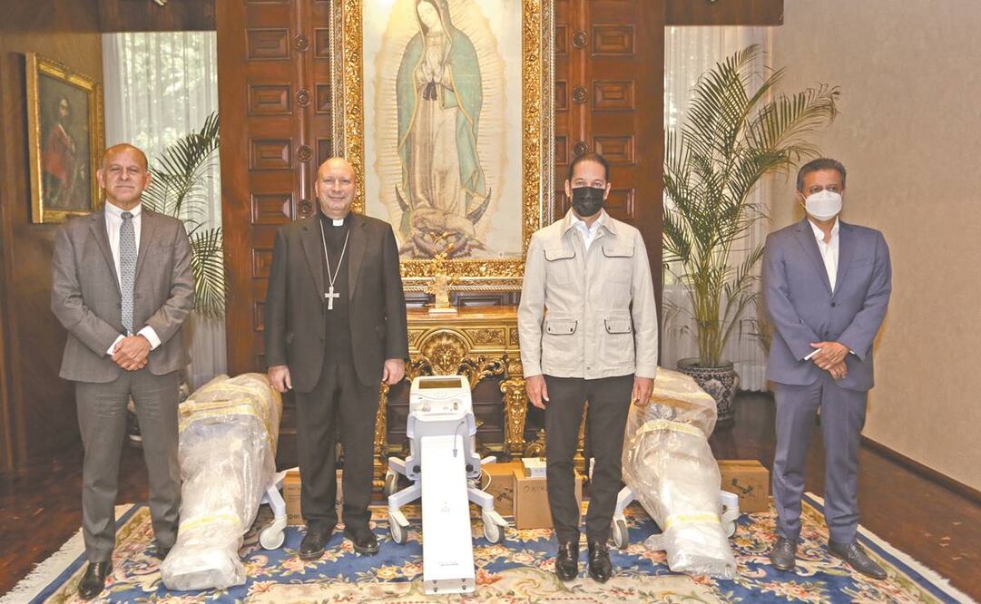 El gobernador Francisco Domínguez dijo que los ventiladores fortalecen la red de Salud para atender a pacientes en Unidades de Cuidados Intensivos. Foto: Especial