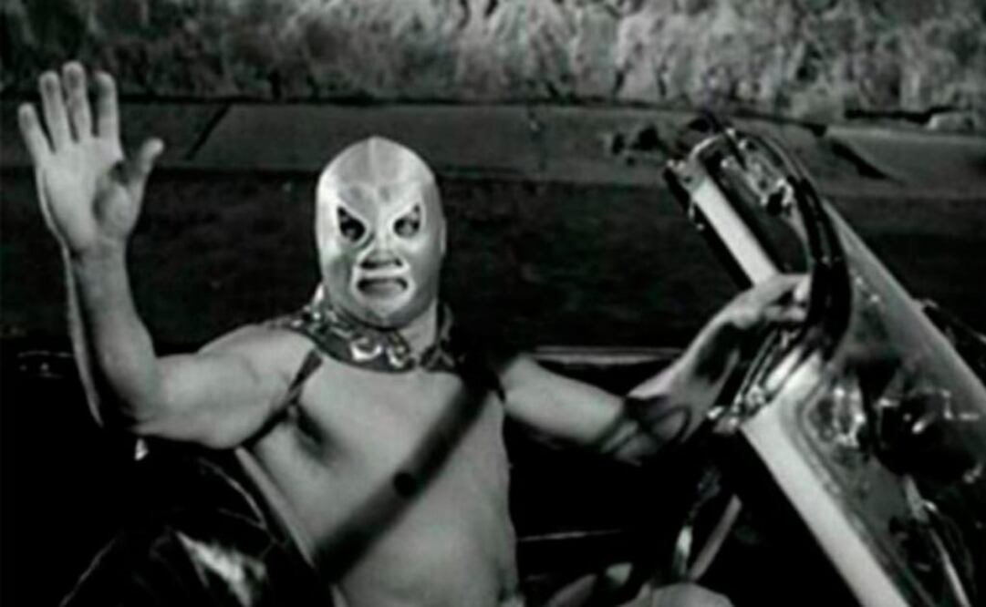 Los autos que manejó "El Santo" en sus películas