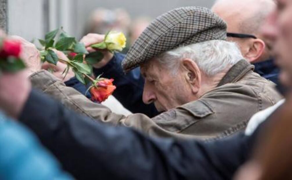 Berlín conmemora los 28 años de la caída del muro