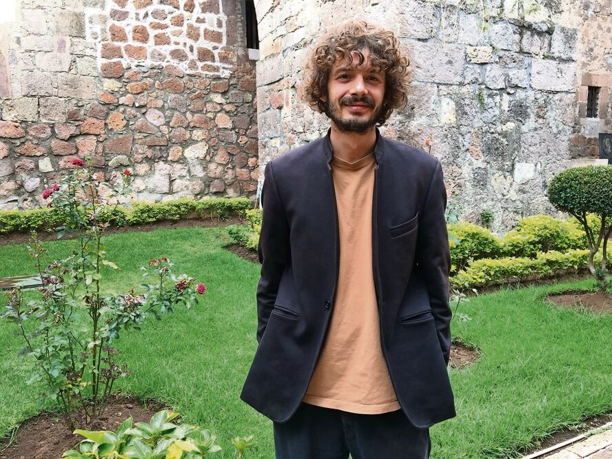 Mateo es más conocido por ser autor de Desierto, película que dirigió su primo Jonás Cuarón; en Tótem es un padre de familia en fase terminal. Foto: Mateo García