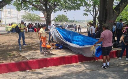 Maestros liberan centro de distribución de Pemex en Chiapas, tras provocar desabasto de combustible