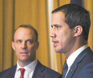 Inteligencia ingresa a las oficinas de Guaidó