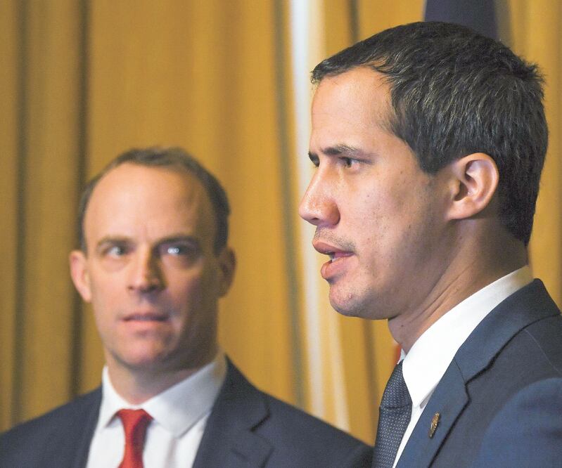 En Londres. Juan Guaidó dijo que el mundo escucha sus demandas. REUTERS