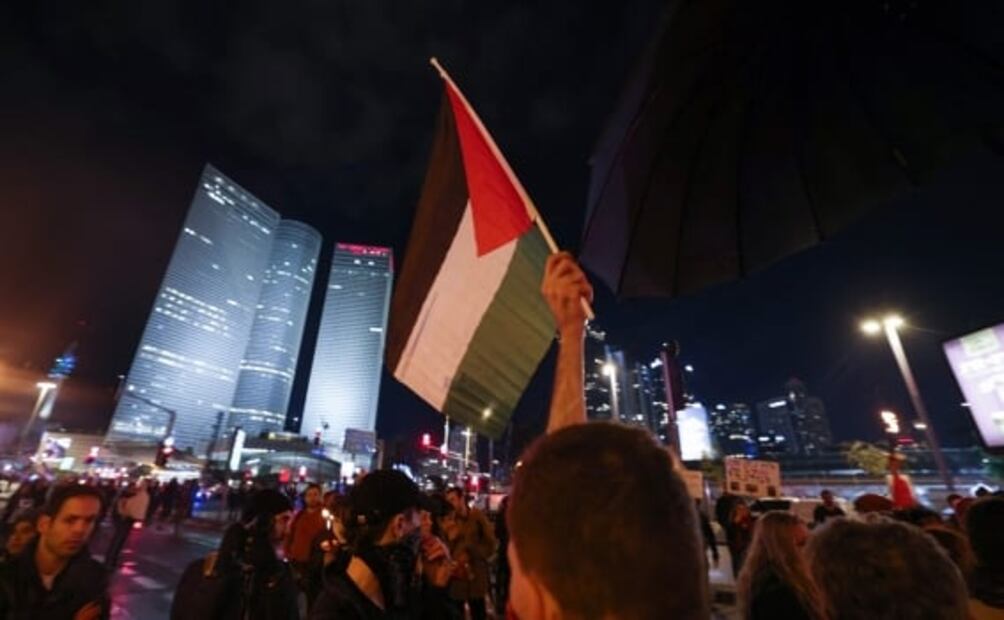 Decenas de miles de israelíes se manifiestan contra el gobierno de Netanyahu