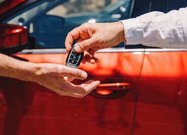 Ventas de autos en Estados Unidos caerán 6.6% por aranceles; ventas incluye aumento de aranceles al acero y aluminio