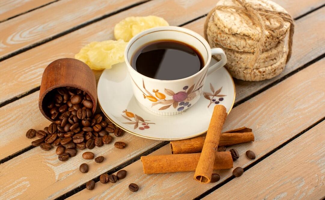 Café con canela. Foto: Freepik