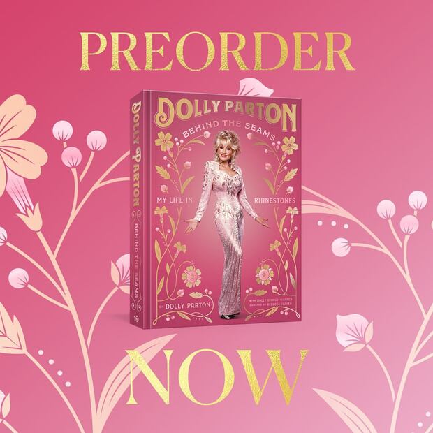 Behind the Seams: My Life in Rhinestones de Dolly. Foto: Instagram @dollyparton