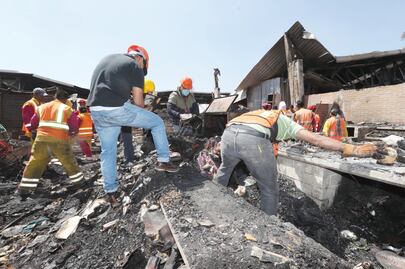 Un corto circuito causó incendio en Mercado Hidalgo