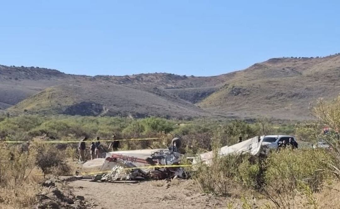 Reportan dos personas sin vida en desplome de avioneta en Santa Isabel, Chihuahua.
Foto: Especial.