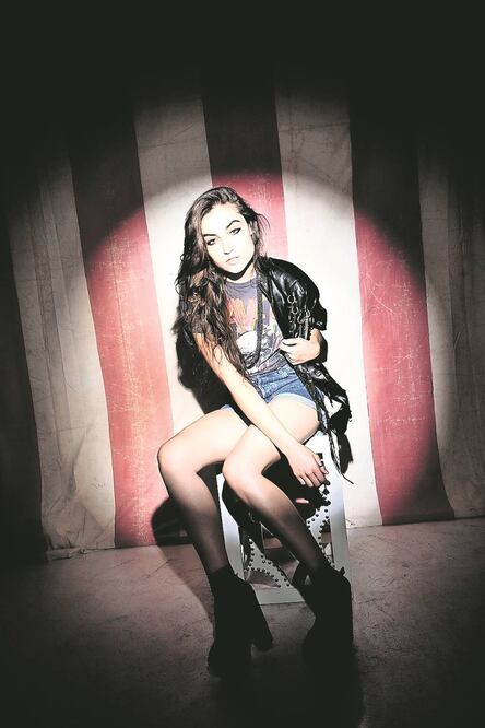 Sasha Grey, nacida en 1988 en Sacramento (California, EEUU) y cuyo verdadero nombre es Marina Ann Hantzis, recorre ahora el mundo con su set de música electro house (ARCHIVO. EL UNIVERSAL)