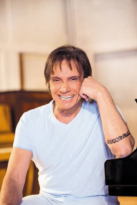 Después de su participación en los Latin Grammy, el cantante de 74 años cerrará el año con una serie de conciertos en Centro y Sudamérica; en 2016 volverá a México (SONY MUSIC)