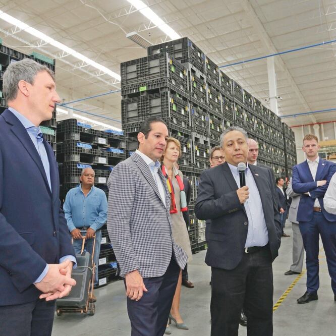 La empresa automotriz Visscher Caravelle inauguró sus instalaciones en el Parque Tecnológico Innovación que se localiza en El Marqués. ESPECIAL