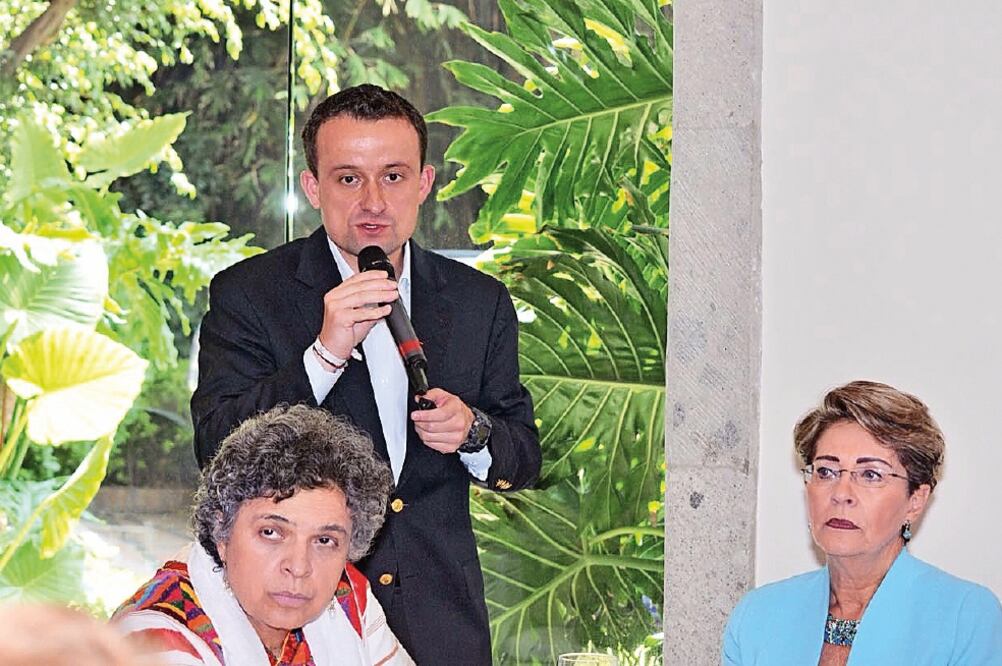 Acompañamiento. Entre las invitadas del virtual candidato del PRI a la jefatura de Gobierno estuvo Beatriz Paredes (ESPECIAL)