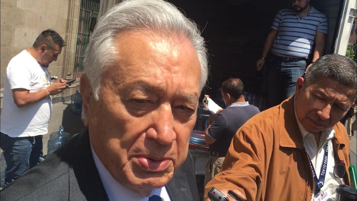 Manuel Bartlett, director general de la Comisión Federal de Electricidad / Pedro Villa y Caña