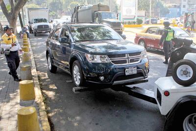 Multan a más de 7 mil en Edomex durante Hoy No Circula