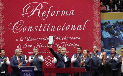 Gobernador de Michoacán firma decreto de reforma para la UMSNH, garantiza autonomía y democracia en elección de rector
