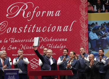 Gobernador de Michoacán firma decreto de reforma para la UMSNH, garantiza autonomía y democracia en elección de rector