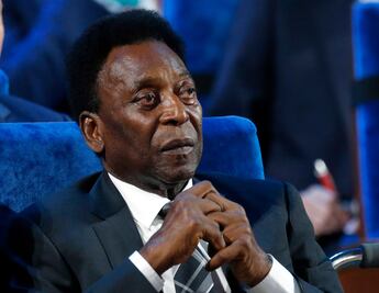 Pelé fue operado en Sao Paulo