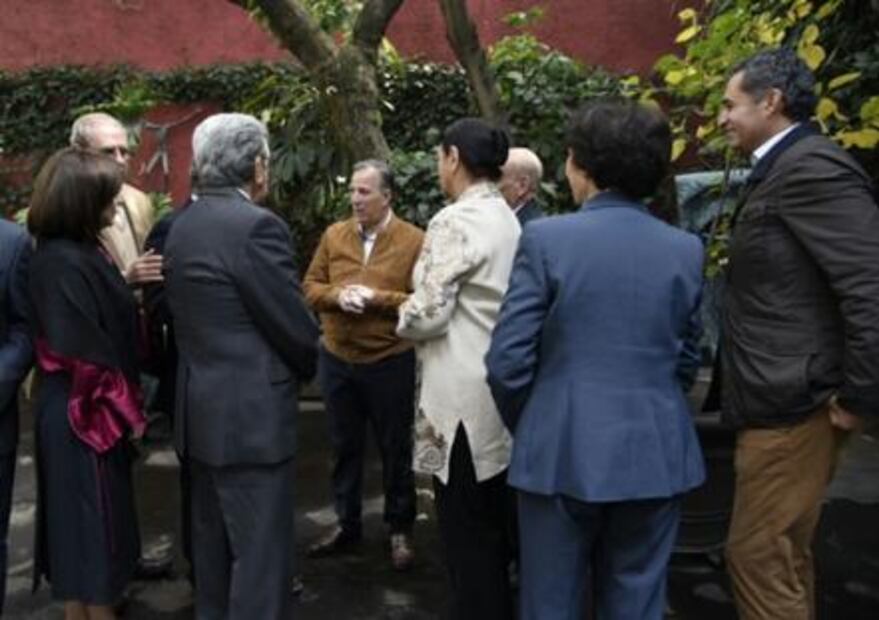 Se reúne Meade con ex dirigentes nacionales del PRI