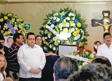 "¡Queremos soluciones, sólo da la cara política!"