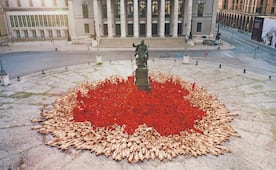 “Los artistas queremos luchar contra el conservadurismo”:  Spencer Tunick