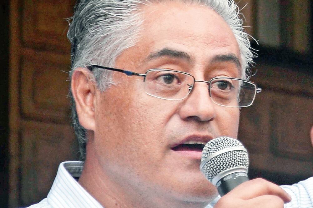 Le gusta al rector Vera su papel de víctima