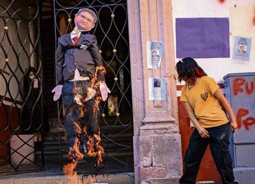 Inician proceso para destituir a rector