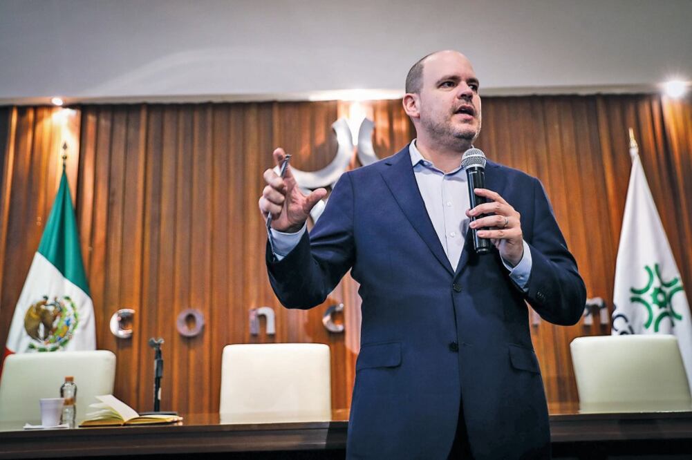 De acuerdo con Miguel Elizalde, presidente de la ANPACT, de la flota de 548 mil 664 camiones pesados, 196 mil 373 tienen más de 21 años de antigüedad. (JUAN CARLOS REYES. EL UNIVERSAL)