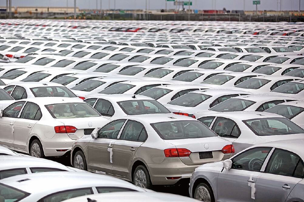 AMIA destaca que los autos que se venden cuentan con tecnología necesaria para tener un buen desempeño con combustibles más limpios (ARCHIVO EL UNIVERSAL)