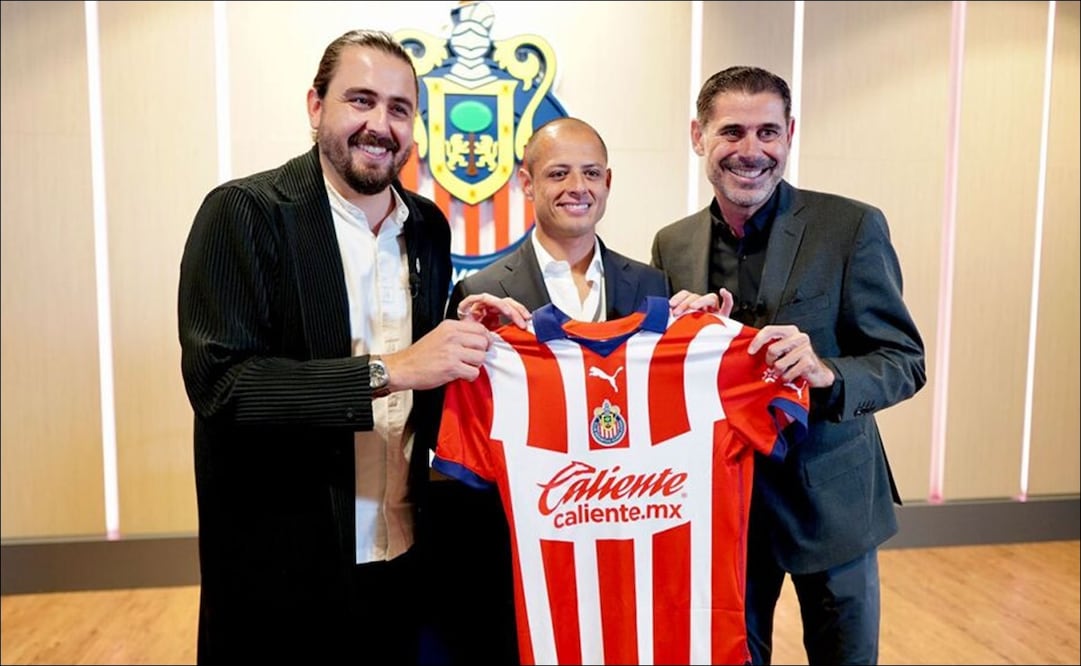 Chicharito no viajará con el plantel de Chivas a Ciudad de México, llegará más tarde / Foto: Especiales