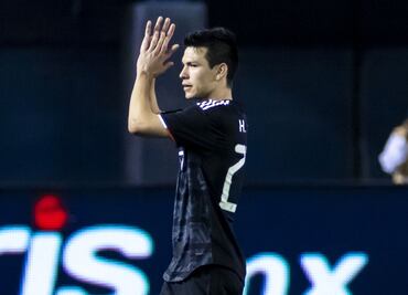 "Chucky" Lozano desata locura en Italia