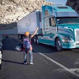 Javier casi termina viacrucis; cruzó a pie México de sur a norte