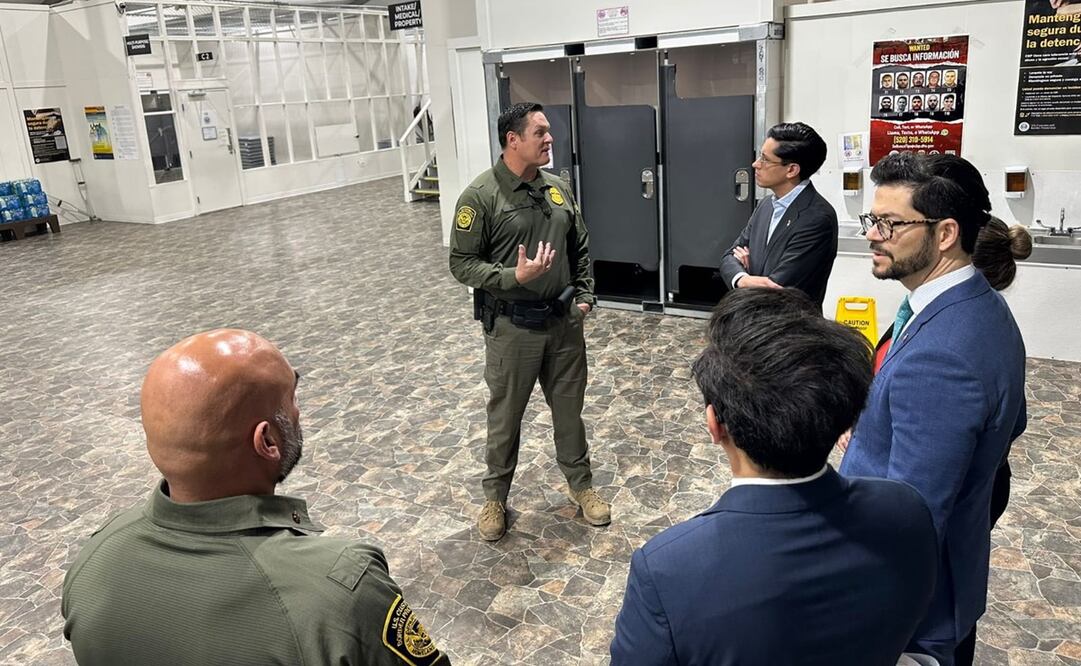 SRE supervisa en Arizona centro de procesamiento. Foto: Especial