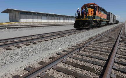 Cierre ferroviario de EU impactará canasta básica, afirma CNA; advierten que frena 100 mdd de mercancía