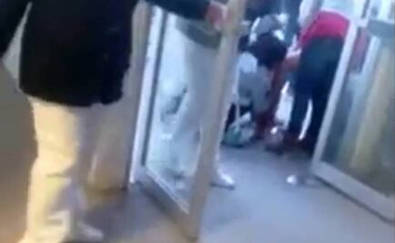 Bebé nace en la puerta de hospital