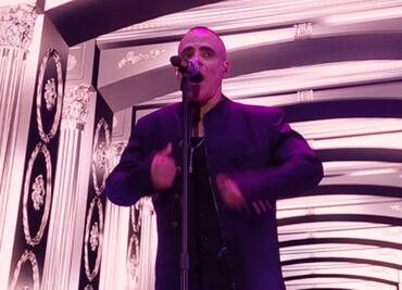 Menudo prende a sus fans y rinde homenaje a Ray Reyes