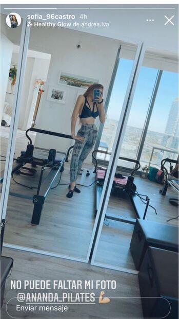 Sofía Castro presume su figura en ropa deportiva