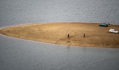 Analizan las paradojas del agua y la arquitectura de las ciudades