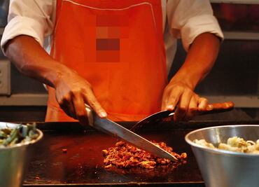 Según el Inegi, los taqueros ganan 2 mil 502 pesos a la quincena