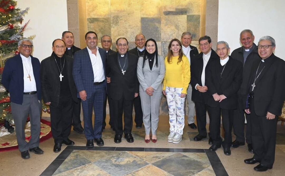 Alejandra del Moral, Coordinadora de Defensa del Estado de México por el PRI en reunión con obispos de las provincias de Tlalnepantla y Toluca / Foto tomada de Twitter