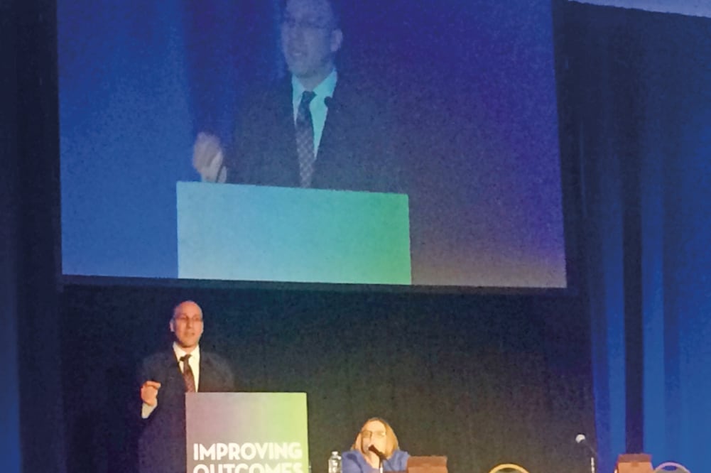 Scott Kahan, director el Centro Nacional de Estados Unidos en Peso y Salud, afirma que los médicos deben lograr mayor empatía con los pacientes (ASTRID RIVERA. EL UNIVERSAL)