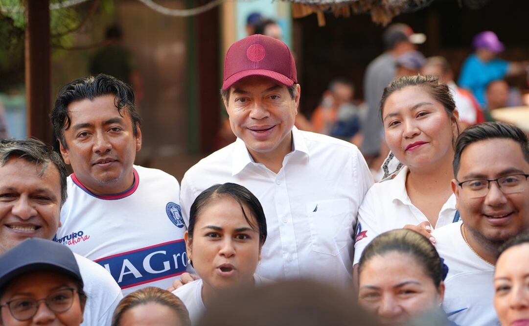 Titular de la SEP trabaja en conjunto con la Universidad Autónoma de Guerrero para continuar con trabajos de limpieza. Foto: Especial