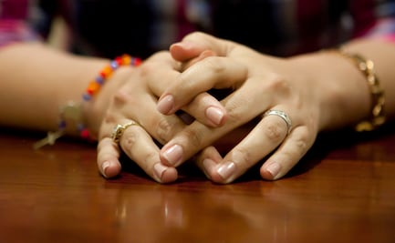 Mujer acusa a enfermero de abusar sexualmente de ella en consulta