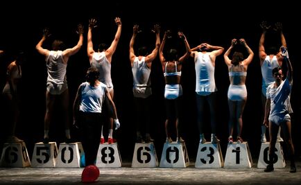 Despiden "Olimpia 68" entre aplausos