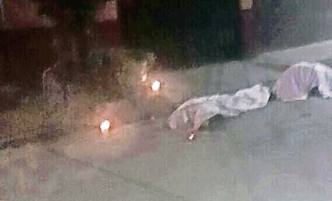 Juntos a los cuerpos de los menores dejaron un mensaje de un presunto grupo criminal y en el que amenazan a más personas (ESPECIAL)