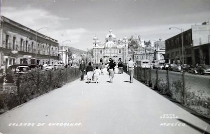 La famosa calzada que lleva a la Villa de Guadalupe