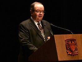 Rector de la UNAM llama a retomar clases presenciales; no nos dejaremos vencer por falsas amenazas ni presiones, dice