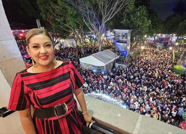 La alcaldesa Alfa González dio el tradicional Grito de Independencia en Tlalpan