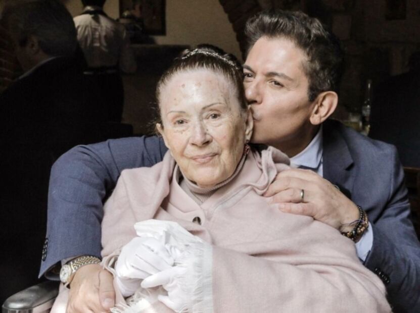 Fallece la mamá de Ernesto Laguardia: "Con tu partida me dejas un vacío en el corazón"
