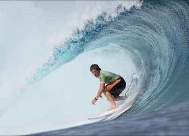 ¿Quién es Alan Cleland, el surfista mexicano que es revelación en París 2024?